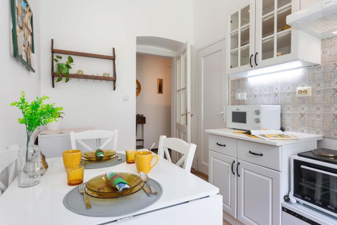 Cozy And Bright 1Bdr Apartment In The City Center! Zagreb Buitenkant foto